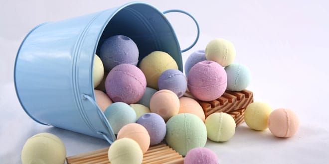 10-Top-Rated-Products-in-Bath-Bombs