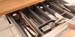 10-Top-Selling-Kitchen-Cutlery-Accessories