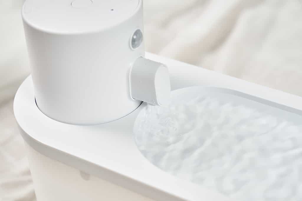 tronssien-battery-operated-cat-water-dispenser-fountain-4